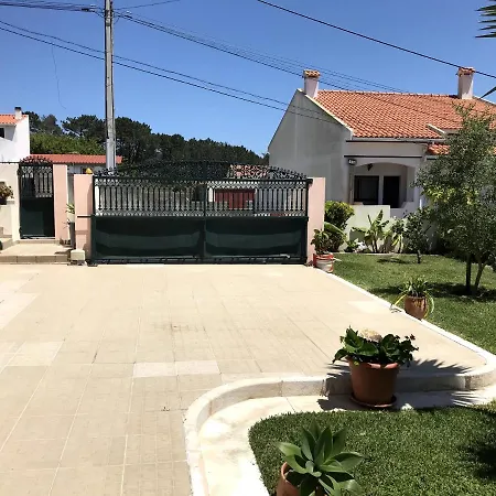 Дом отдыха Caroca House Назаре