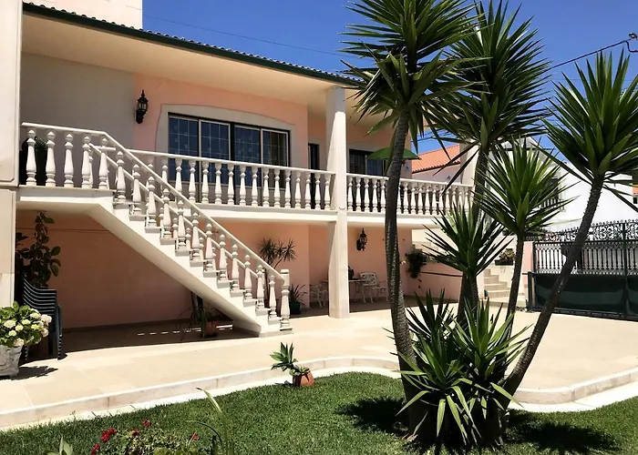 Nyaraló Caroca House